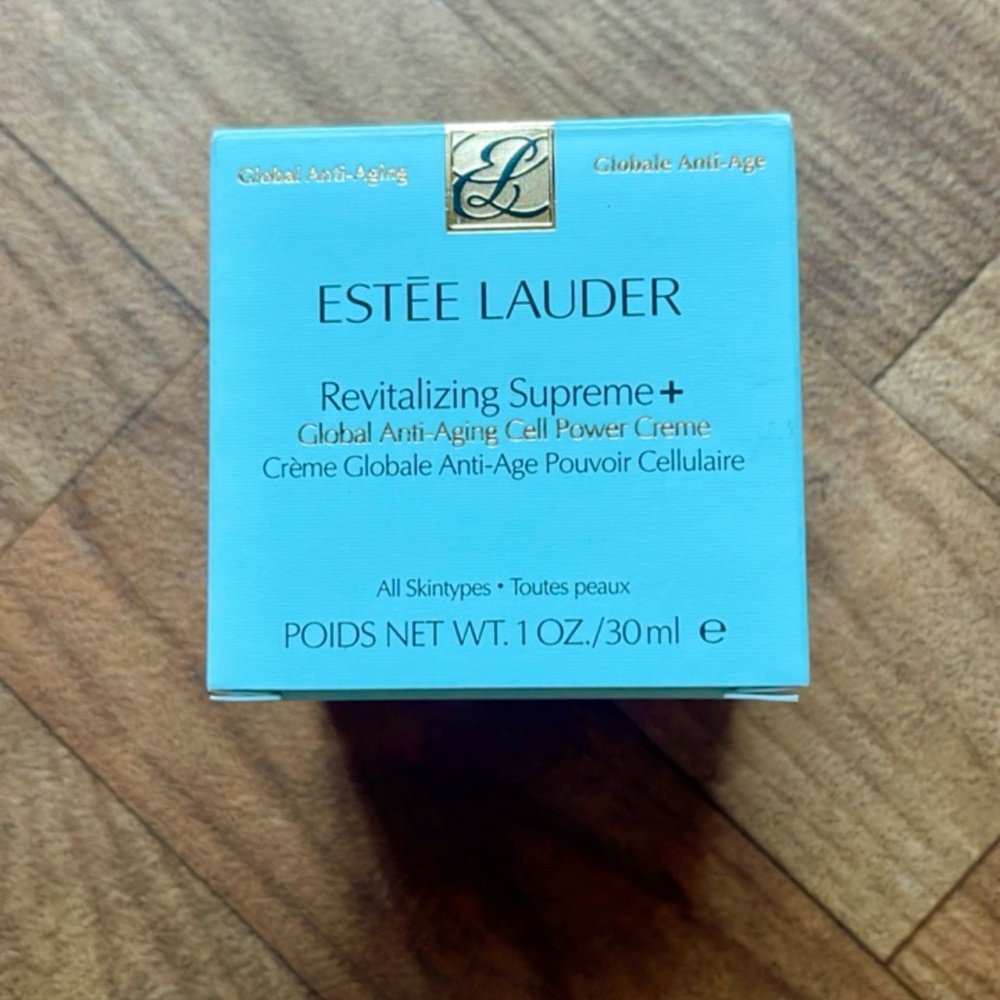 NEW Estée Lauder Revitalizing Supreme + Moisturizer with SPF
